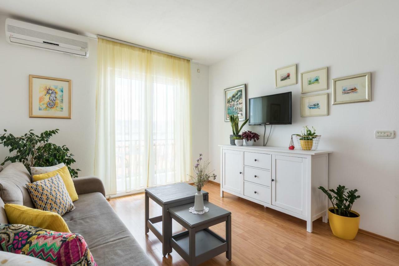 Apartments Rogulj Trogir Exterior photo